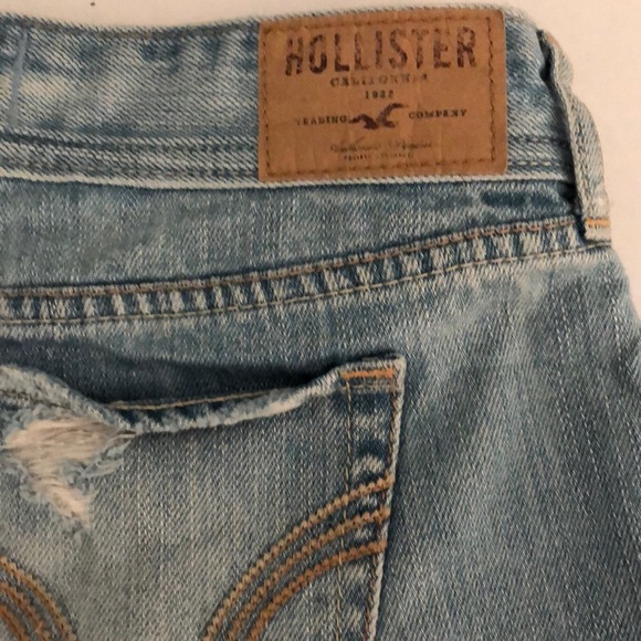 Light wash Hollister Denim Shorts Low waisted - Picture 4 of 6